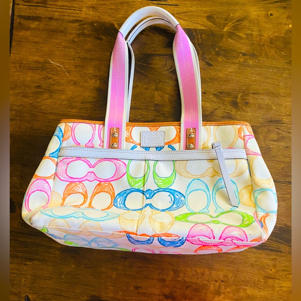 Coach 2006 Hampton Scribble Purse with silk dustcase